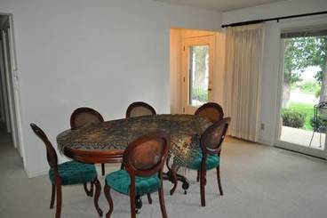 Dining Area of 2502 N Shore Dr