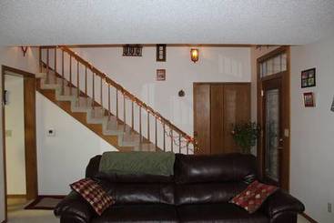 Open Staircase of 20 Granite Ct
