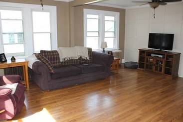 Living Room of 745 Allen Avenue
