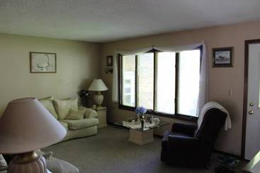 Living Room of 1345 Allen Avenue
