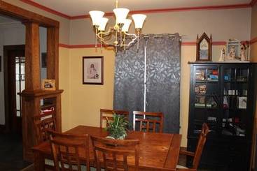 Dining Room of 395 Maben Ave