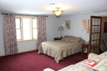 Master Bedroom of 395 Maben Ave