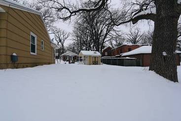 Sideview of 2 Oak Dr.